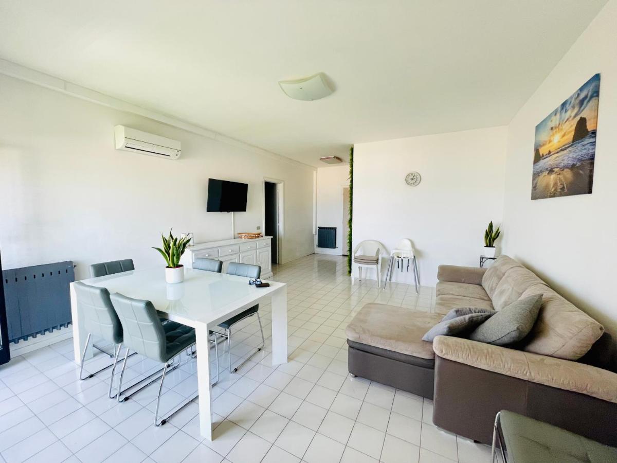 Al Mare Apartament Lägenhet Fano Exteriör bild