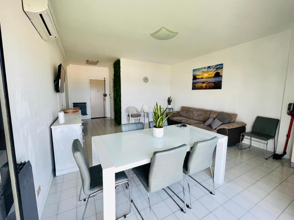 Al Mare Apartament Lägenhet Fano Exteriör bild